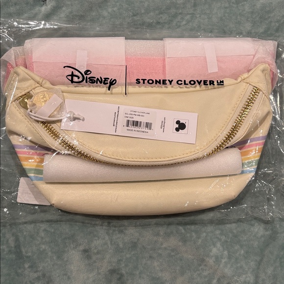Stoney Clover Lane X Disney Mickey & Friends Classic Fanny Pack - NWT!!! - Picture 3 of 5